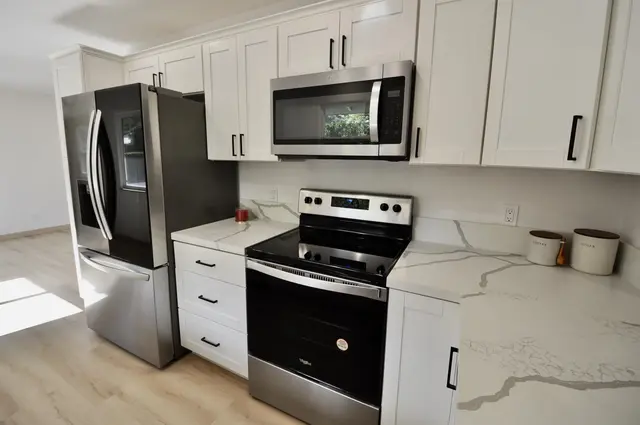Listing Image for 2835 Kaupakalua Rd 9 of 31