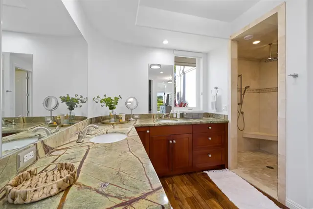 Listing Image for 180 Kalaihi Pl 14 of 38