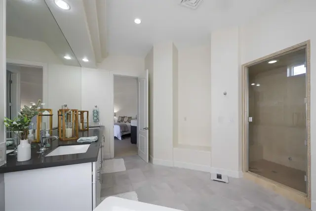Listing Image for 180 Kalaihi Pl 20 of 38
