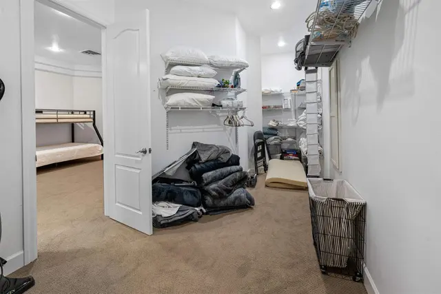 Listing Image for 180 Kalaihi Pl 21 of 38