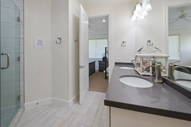 Listing Image for 180 Kalaihi Pl 27 of 38