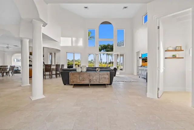 Listing Image for 180 Kalaihi Pl 3 of 38