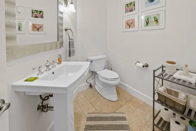 Listing Image for 180 Kalaihi Pl 32 of 38