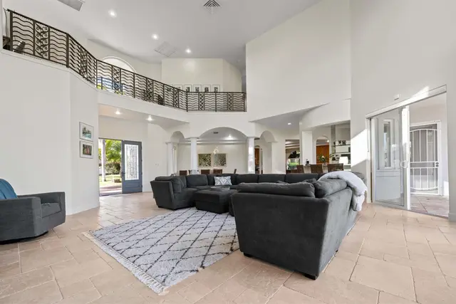 Listing Image for 180 Kalaihi Pl 6 of 38