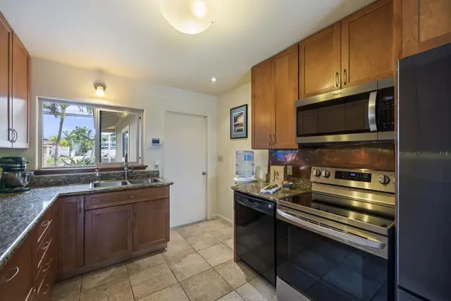 Listing Image for 580 Kaiola St 21 of 40