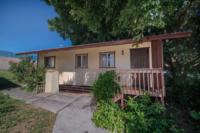 Listing Image for 3344 Kihapai Pl 4 of 33