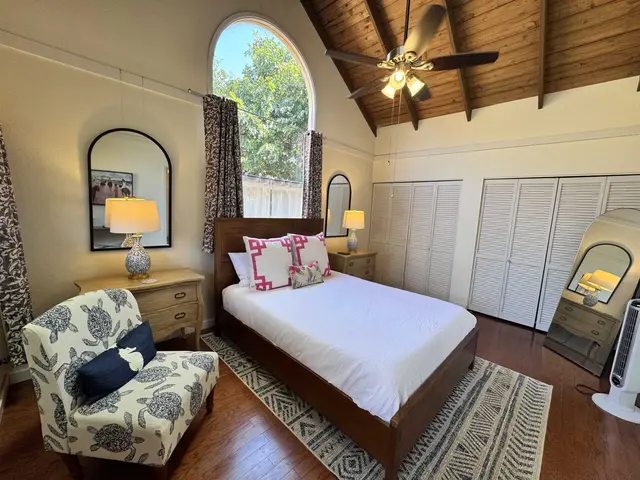 Listing Image for 100 Lio Pl S3 23 of 43