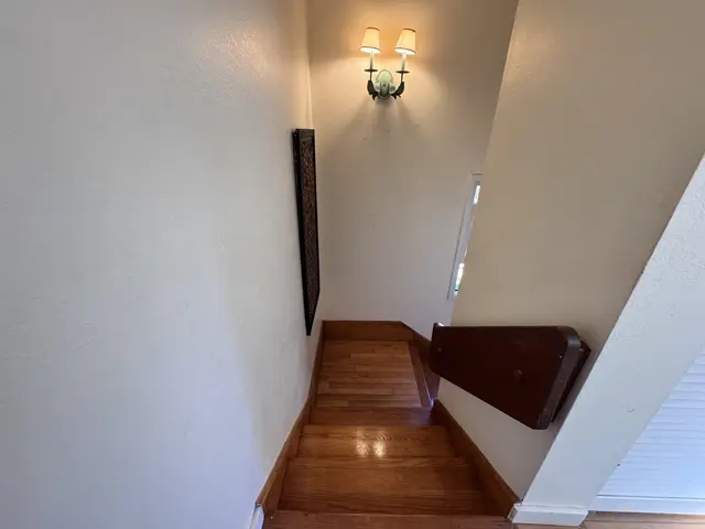 Listing Image for 100 Lio Pl S3 28 of 43