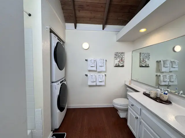 Listing Image for 100 Lio Pl S3 29 of 43