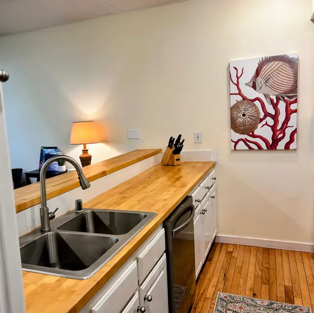 Listing Image for 100 Lio Pl S3 6 of 43