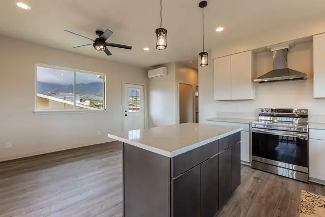 Listing Image for 431 Holua Dr 15 of 40