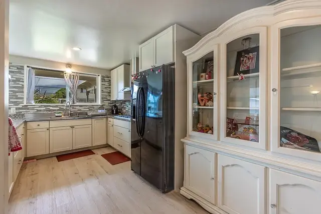 Listing Image for 431 Holua Dr 23 of 40