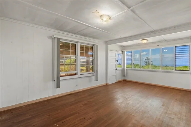 Listing Image for 1072 Aala Pl 13 of 37