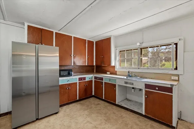 Listing Image for 1072 Aala Pl 16 of 37