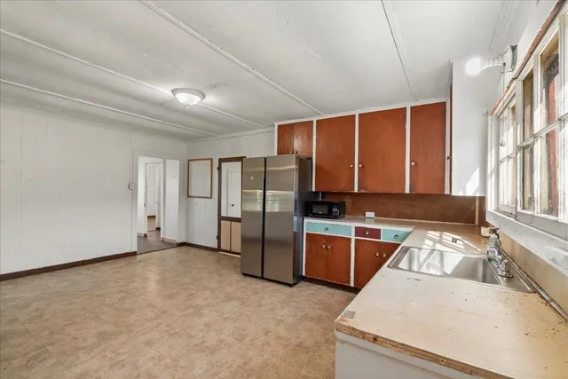 Listing Image for 1072 Aala Pl 17 of 37