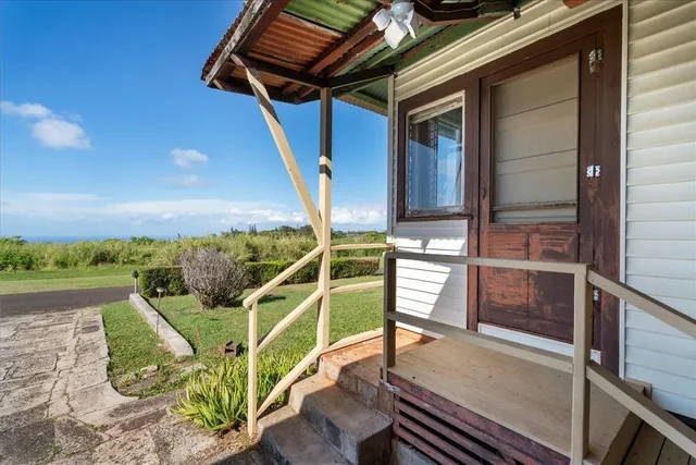 Listing Image for 1072 Aala Pl 9 of 37