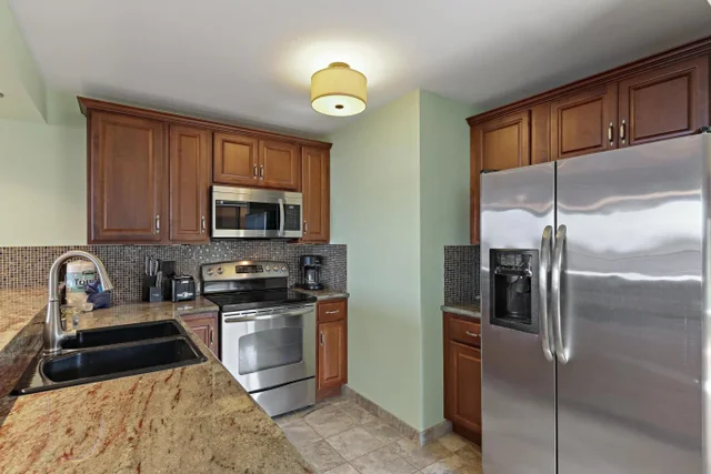 Listing Image for 4242 Lower Honoapiilani Rd E-601 10 of 25