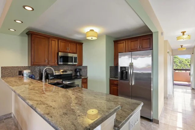 Listing Image for 4242 Lower Honoapiilani Rd E-601 9 of 25