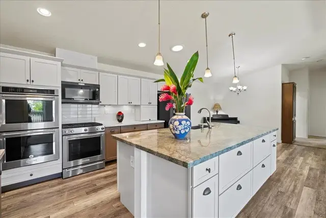 Listing Image for 943 Kokomo Rd 4 of 50