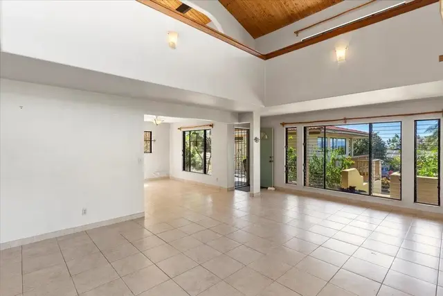 Listing Image for 2715 Kauhale St 15 of 45