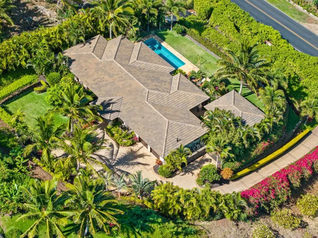 Listing Image for 858 Kai Hele Ku St B 4 of 50