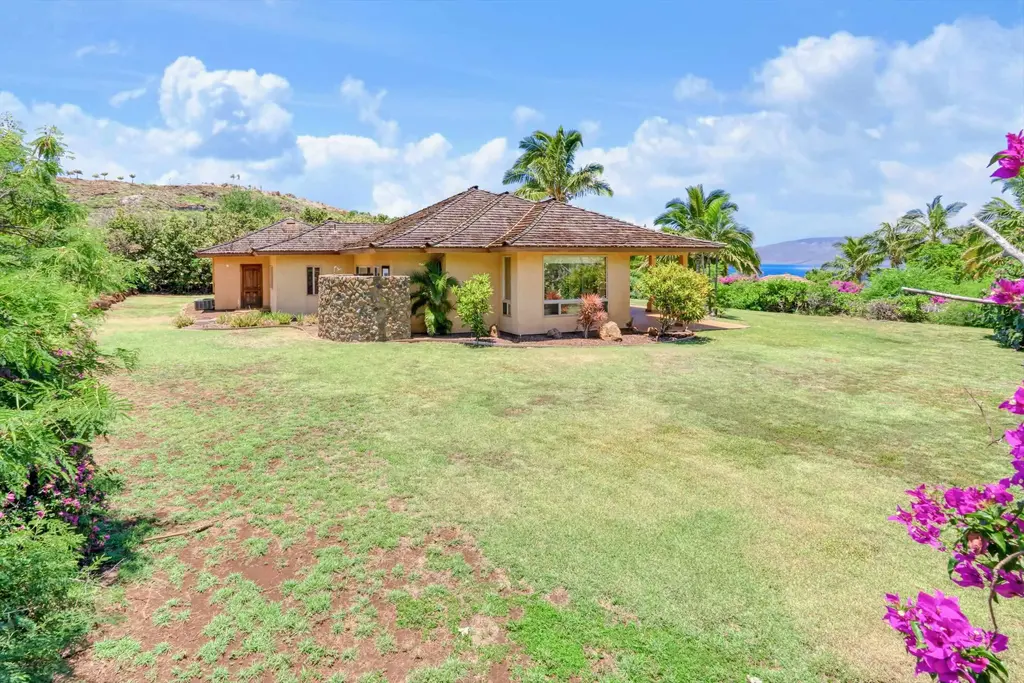 44 Lau Niu Way, Lahaina