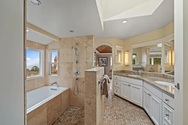 Listing Image for 154 Cooke Rd 19 of 36