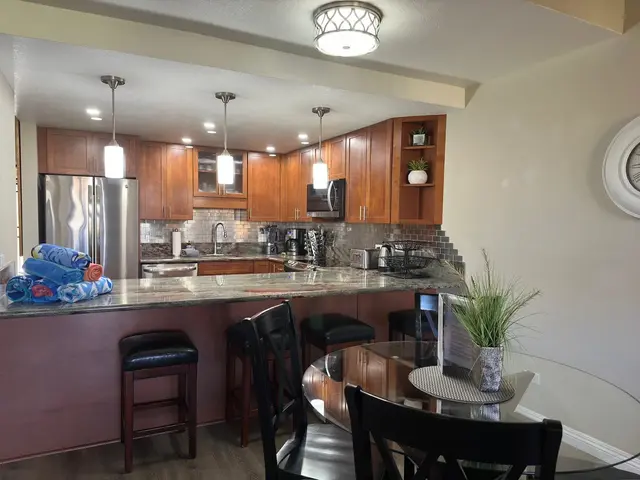 Listing Image for 2695 S Kihei Rd 6406 13 of 37