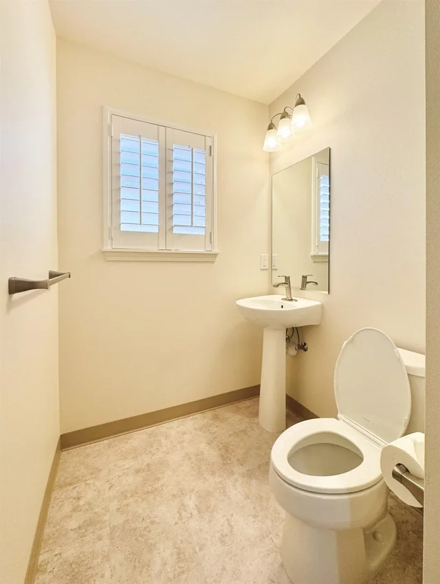 Listing Image for 109 Molehulehu Loop 10 of 17