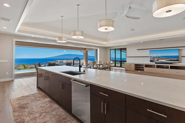 Listing Image for 564 Anapuni Loop 15 of 50