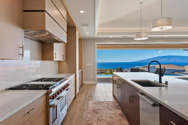 Listing Image for 564 Anapuni Loop 5 of 50