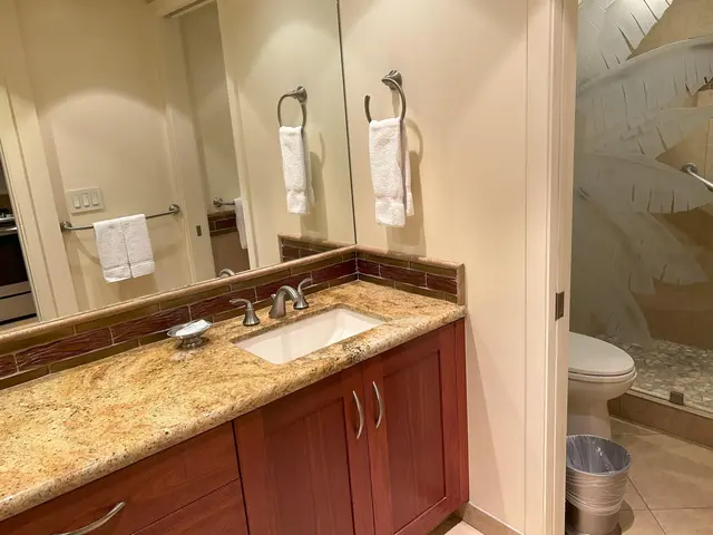 Listing Image for 2481 Kaanapali Pkwy 214/s 10 of 11