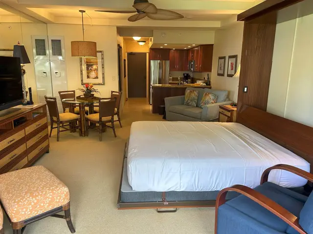 Listing Image for 2481 Kaanapali Pkwy 214/s 8 of 11