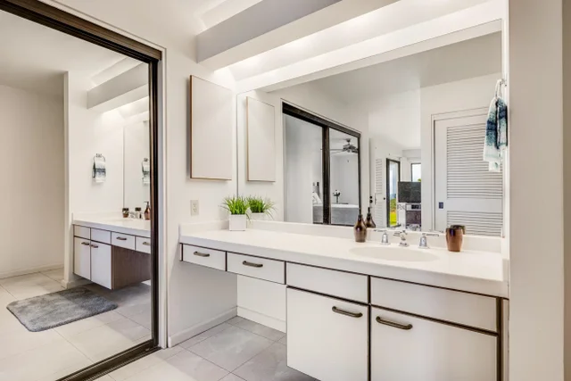 Listing Image for 50 Puu Anoano St 903 25 of 50