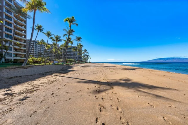 Listing Image for 50 Nohea Kai Dr 3-1103 6 of 50