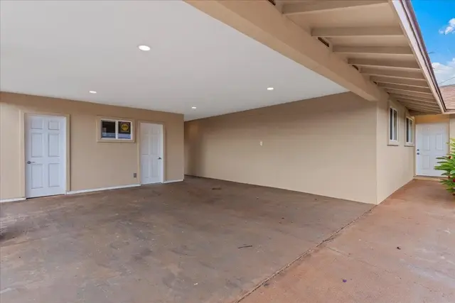 Listing Image for 490 Kaiola Pl Unit A 3 of 19