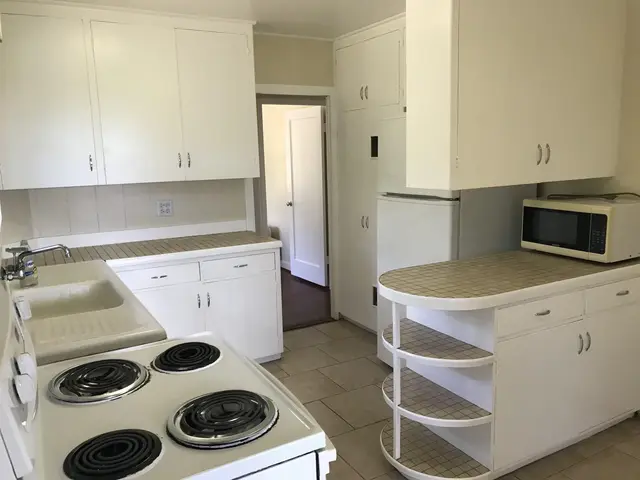 Listing Image for 12 Kalama Rd 11 of 13
