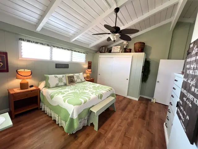 Listing Image for 2756 Kamehameha V Hwy 13 of 26