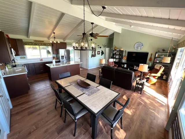 Listing Image for 2756 Kamehameha V Hwy 8 of 26
