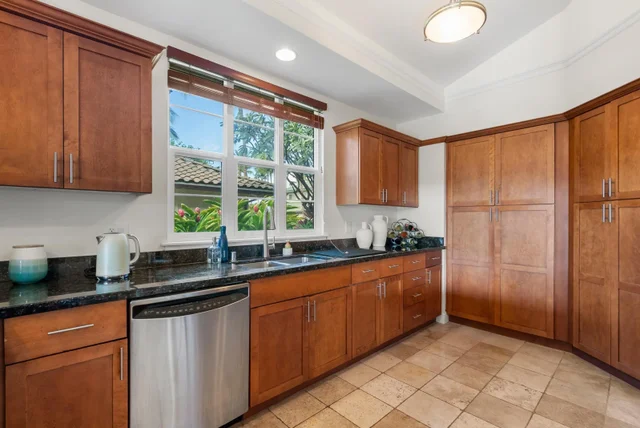 Listing Image for 11 Kainehe Pl 17b 13 of 47