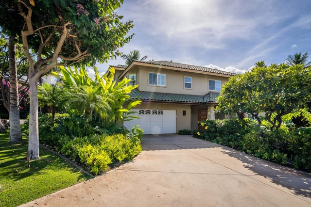 Listing Image for 11 Kainehe Pl 17b 42 of 47