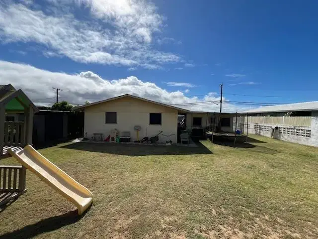 Listing Image for 726 Onehee Ave 2 of 3