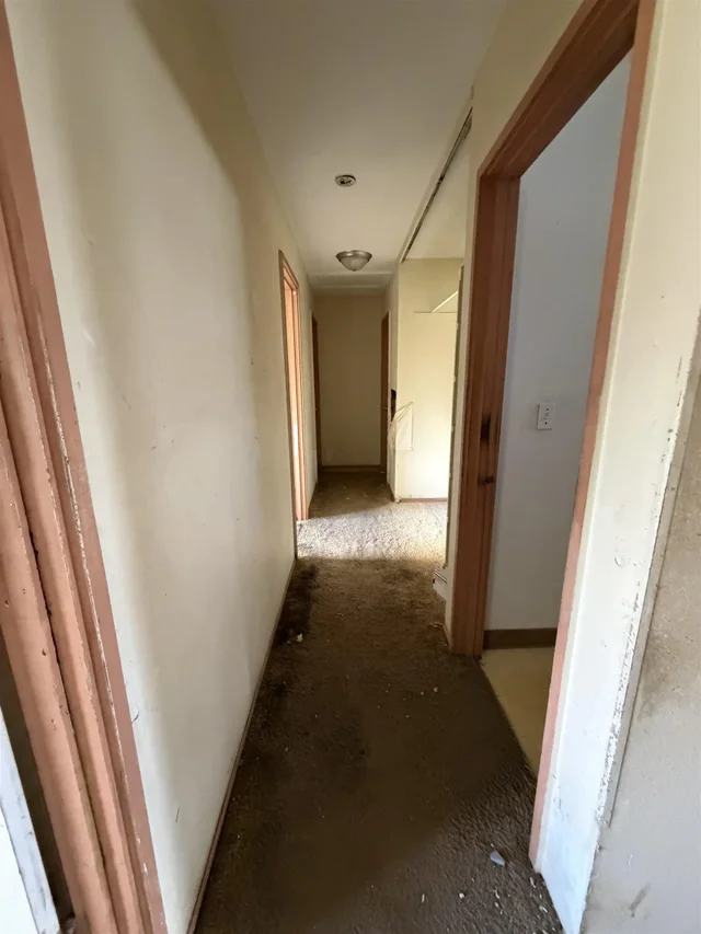 Listing Image for 684 Kaulu Pl 11 of 18