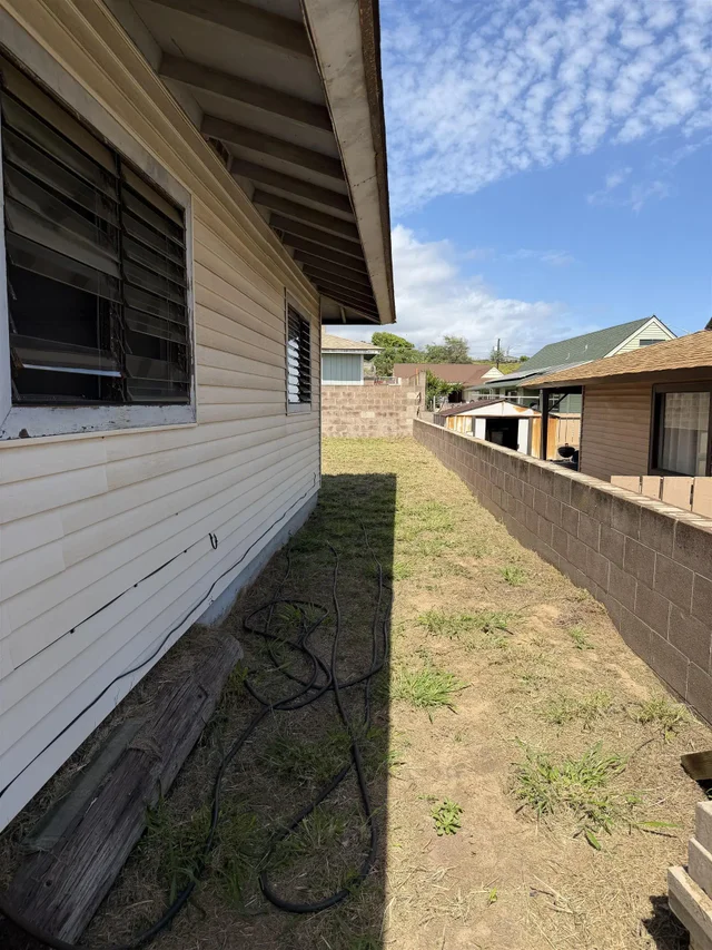 Listing Image for 684 Kaulu Pl 14 of 18