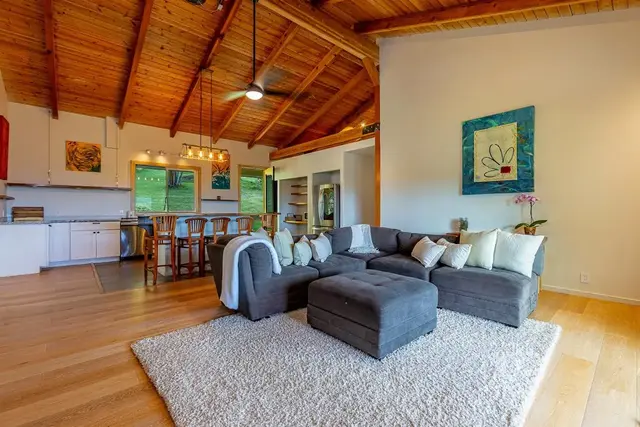 Listing Image for 30 Maunalei Pl 73 25 of 31