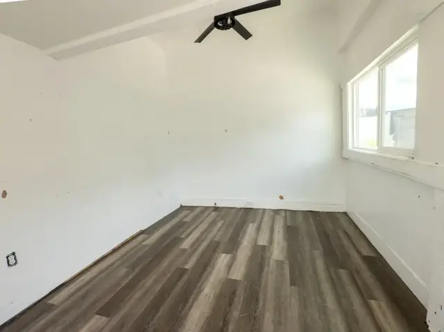 Listing Image for 225 S Papa Ave 13 of 27