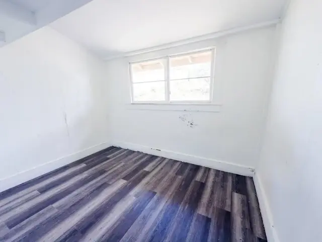 Listing Image for 225 S Papa Ave 16 of 27