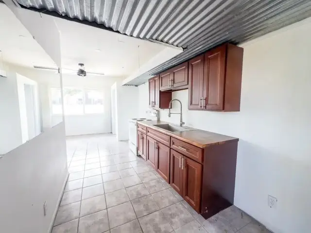 Listing Image for 225 S Papa Ave 23 of 27