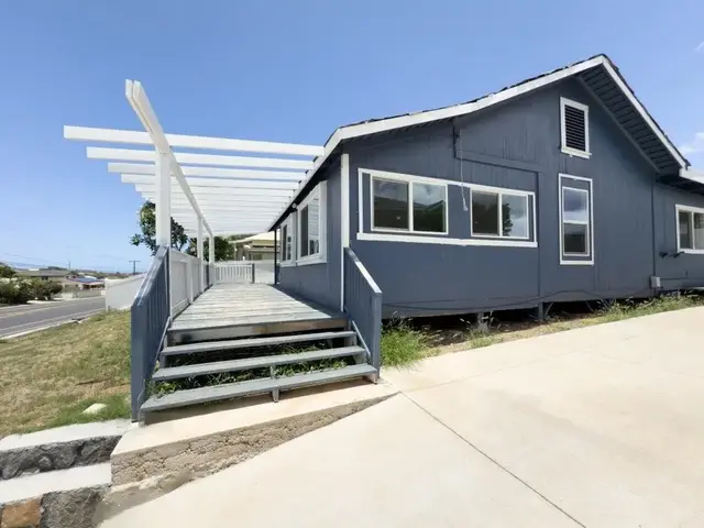 Listing Image for 225 S Papa Ave 3 of 27