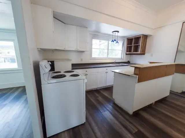 Listing Image for 225 S Papa Ave 4 of 27